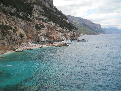 Ispuligidenie/Cala Mariolu - walking to beach, Sardinia
